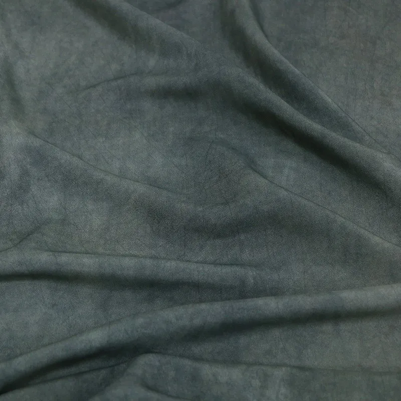 This is a rare and artistic design fabric made of old natural tussah silk in dirty bluish-gray color 
This is a rare and artistic design fabric made of old natural tussah silk in dirty bluish-gray color