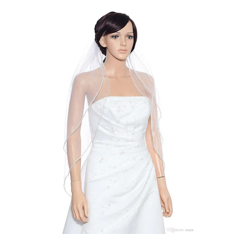 Real picture, two-layer IgE Street Stones Edge wedding veil, white ivory pit length, bride Vail with metal comb
Real picture, two-layer IgE Street Stones Edge wedding veil, white ivory pit length, bride Vail with metal comb