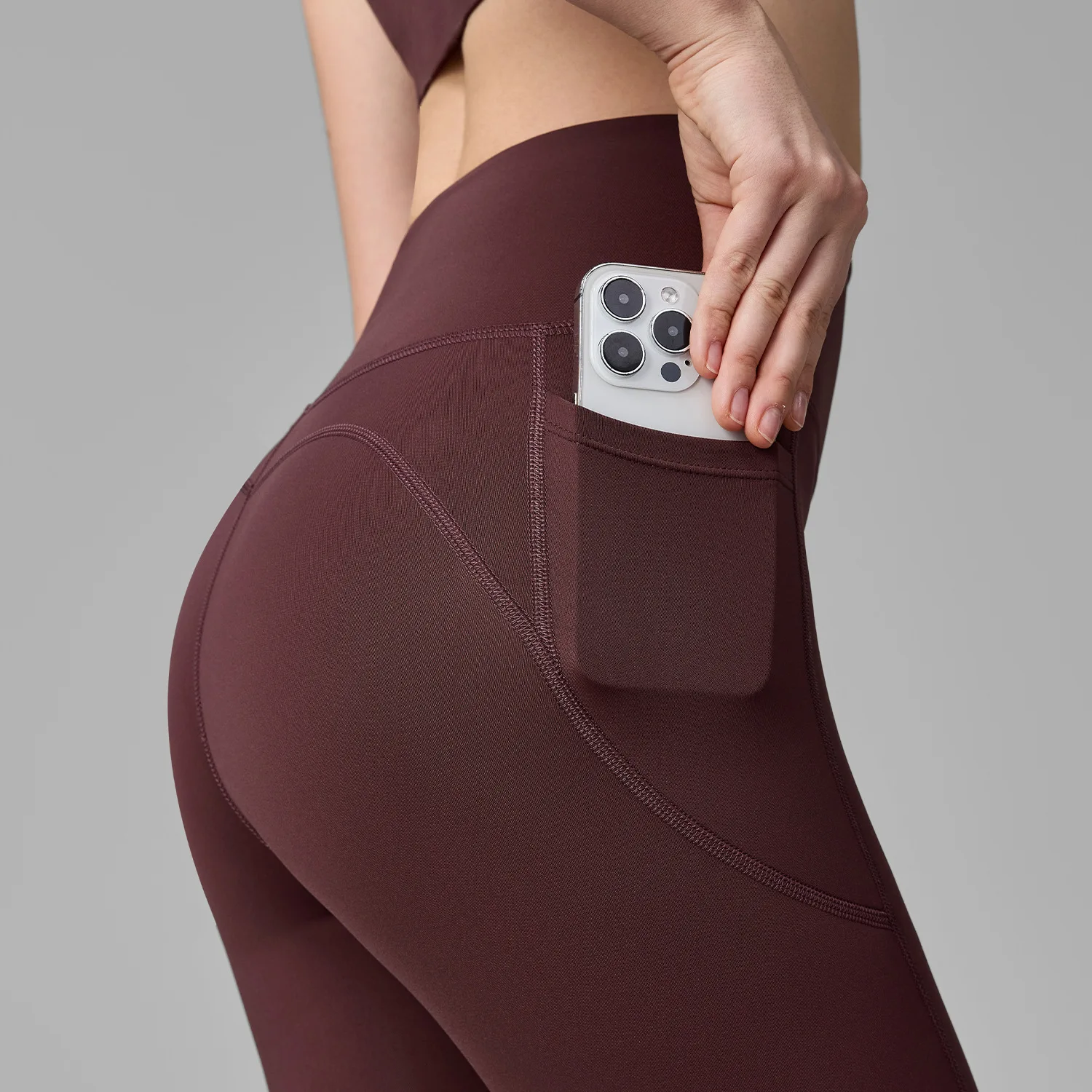 2026 new mesh yoga pants without T-line pocket fitness yoga clothes for women, anti roll edge lifting hip sports tight pants
2026 new mesh yoga pants without T-line pocket fitness yoga clothes for women, anti roll edge lifting hip sports tight pants