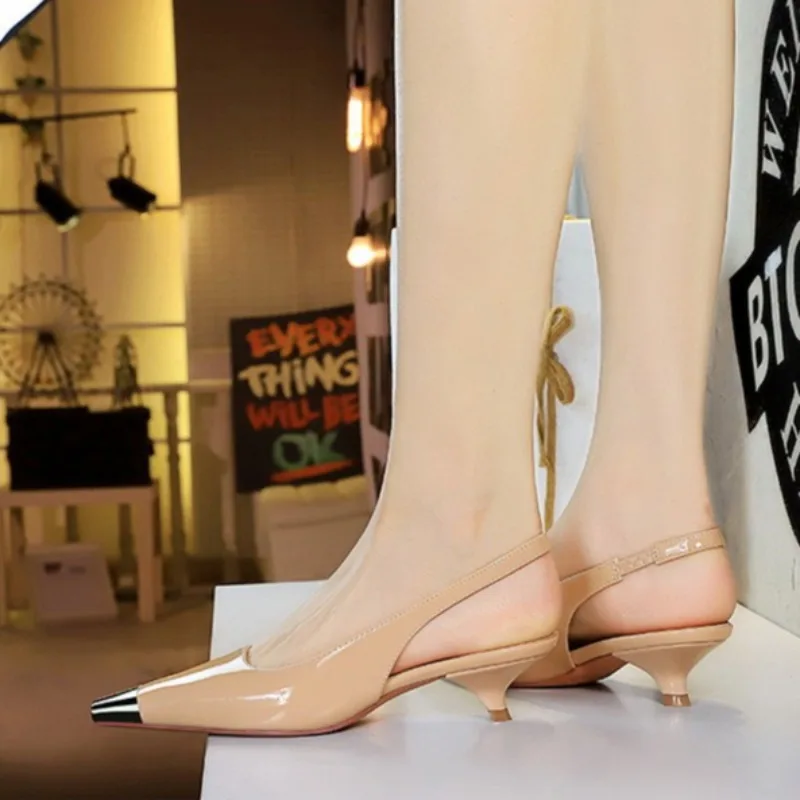 Luxury Designer Women's Patent Leather Slingback Pumps Metal Kitten Heel Elegant Office Party Shoes for Women Heels for Ladies
Luxury Designer Women's Patent Leather Slingback Pumps Metal Kitten Heel Elegant Office Party Shoes for Women Heels for Ladies