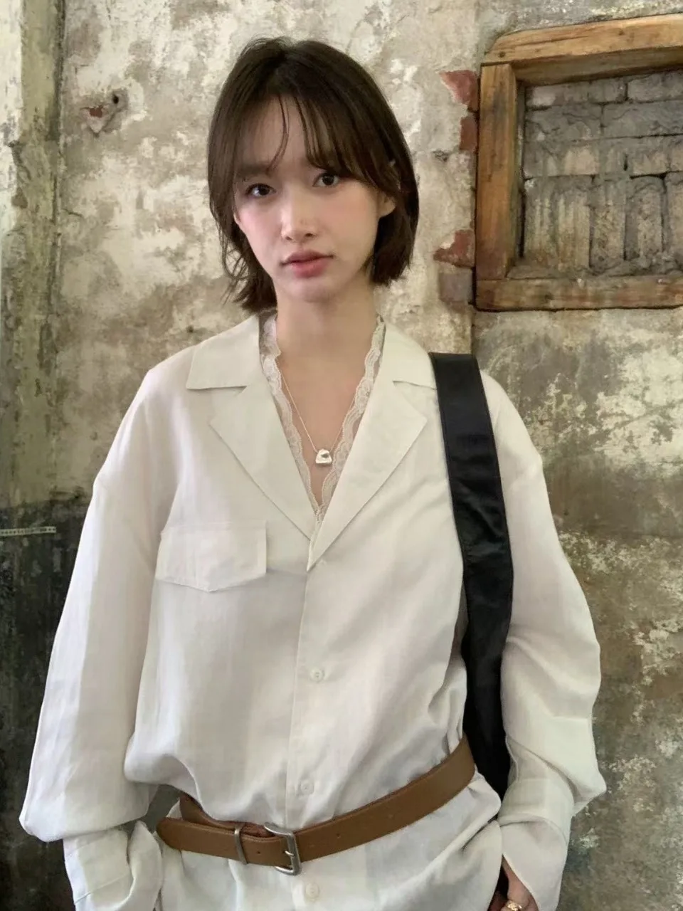 Elegant Sweet Tailored Shirt Women's Loose Long Sleeve Single Buttoned Korean Style Fashionable Casual Top for Summer
Elegant Sweet Tailored Shirt Women's Loose Long Sleeve Single Buttoned Korean Style Fashionable Casual Top for Summer