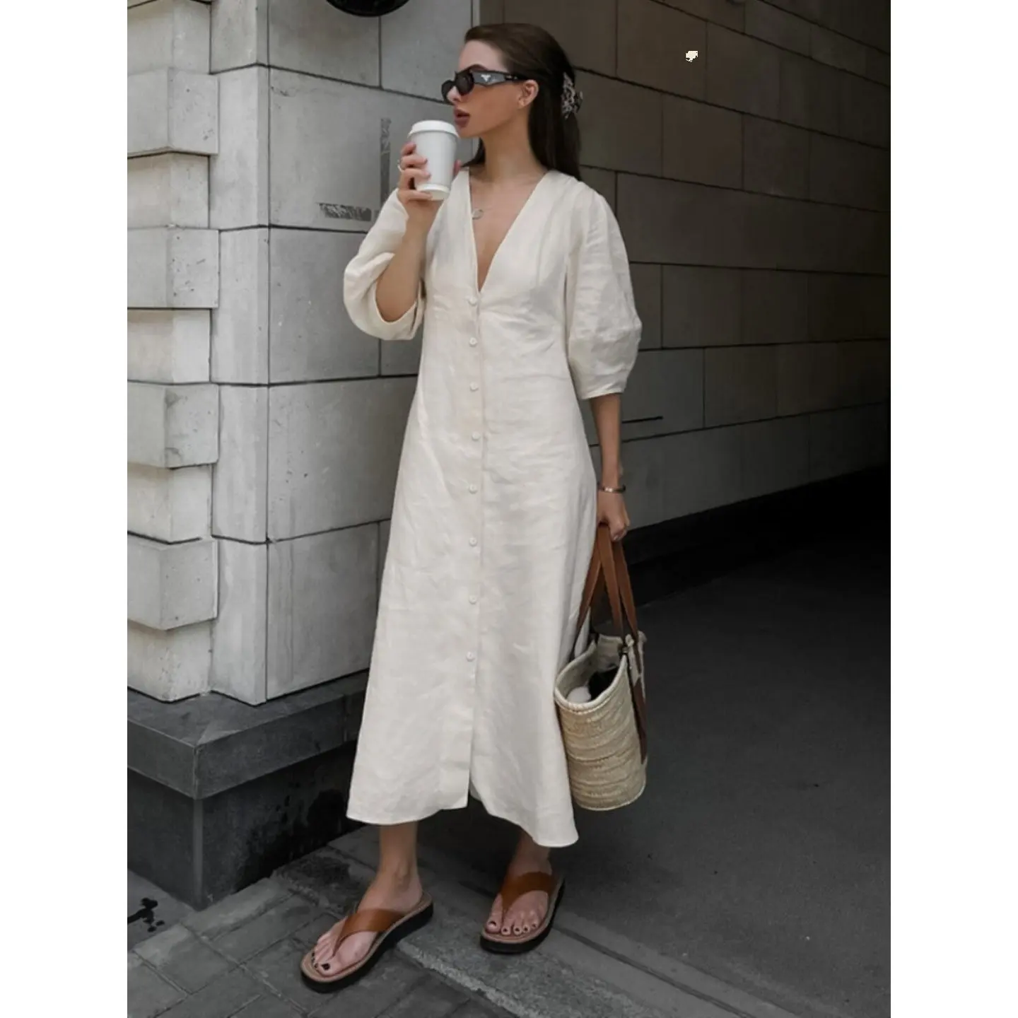 Cotton Linen V-neck Bubble Sleeve Backless Dress Tied Waist Design Lightweight Comfortable Fabric Neutral Color Versatile Dress
Cotton Linen V-neck Bubble Sleeve Backless Dress Tied Waist Design Lightweight Comfortable Fabric Neutral Color Versatile Dress
