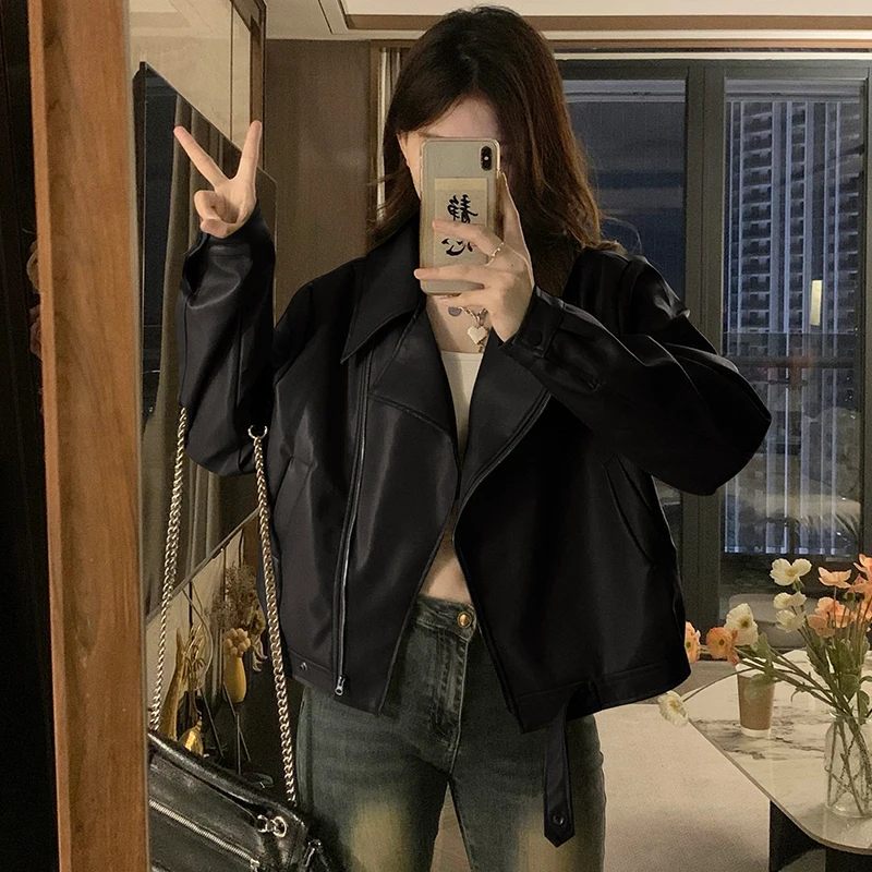 Women's Retro Motorcycle PU Couple Black Jacket Autumn Casual Top Female Fashion Long Sleeved Warm Thin Coat Oversize Clothes
Women's Retro Motorcycle PU Couple Black Jacket Autumn Casual Top Female Fashion Long Sleeved Warm Thin Coat Oversize Clothes