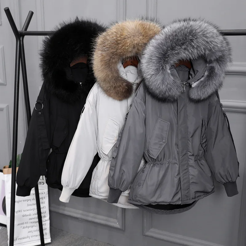 New Parka 2023 Off Season down Jacket Women Big Fur Collar Short Korean Version of the Waist Slim Padded Jacket
New Parka 2023 Off Season down Jacket Women Big Fur Collar Short Korean Version of the Waist Slim Padded Jacket