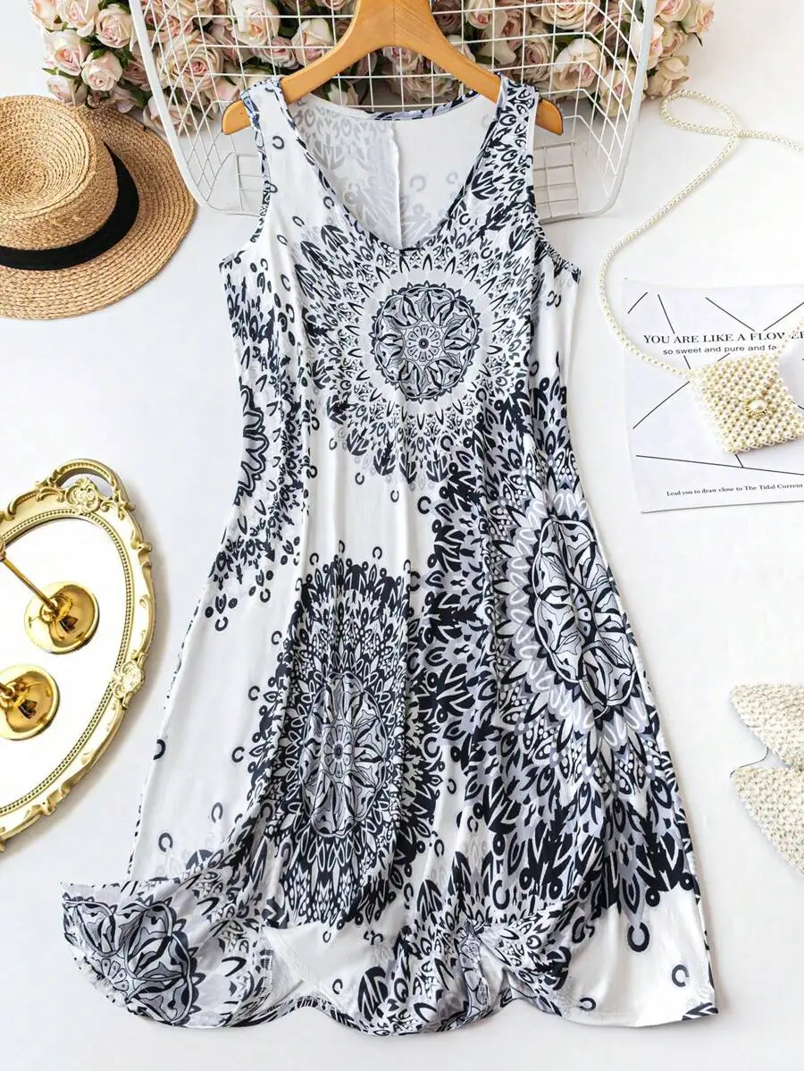 Plus Size Sleeveless V-Neck Casual Summer Dress With Mandala Print
Plus Size Sleeveless V-Neck Casual Summer Dress With Mandala Print