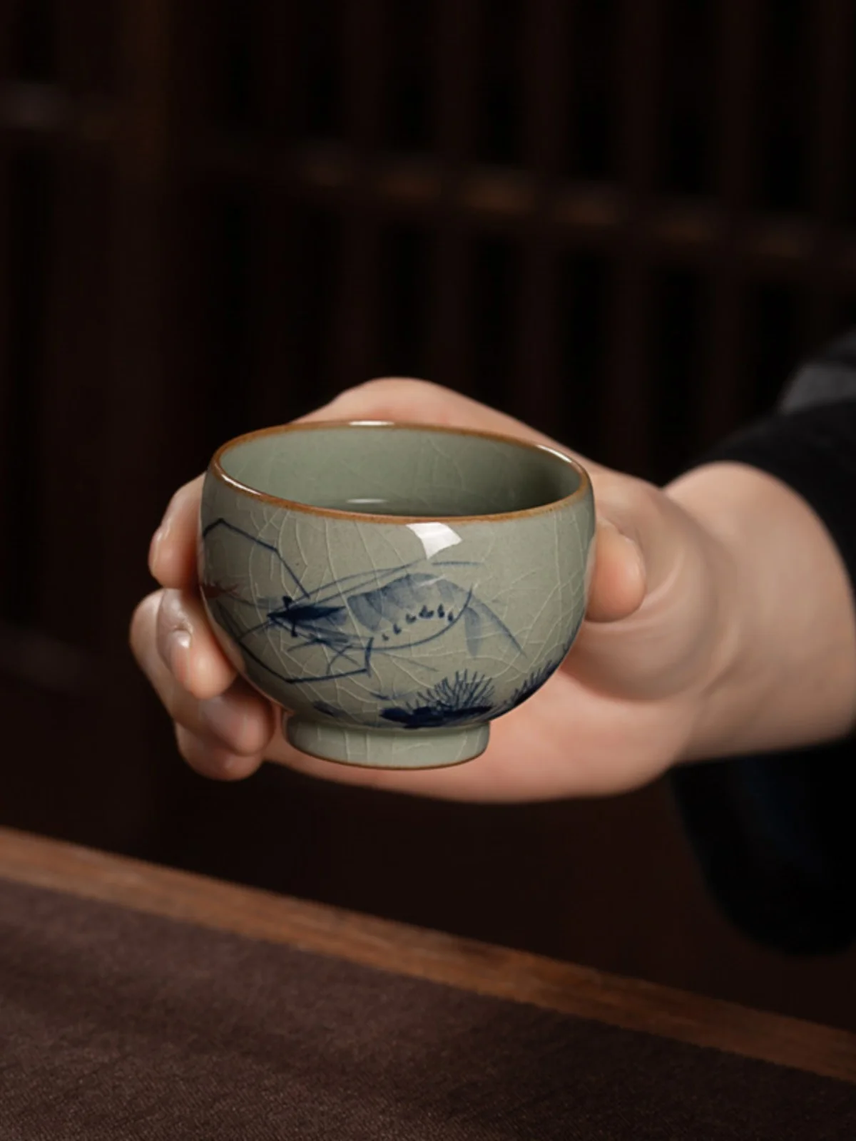 Jingdezhen Hand-Painted Cerc Tea Cup Vintage Sle Dragon Egg Cup Handmade Artistic Design Tea Drinking Cup for Tea Lovers
Jingdezhen Hand-Painted Cerc Tea Cup Vintage Sle Dragon Egg Cup Handmade Artistic Design Tea Drinking Cup for Tea Lovers