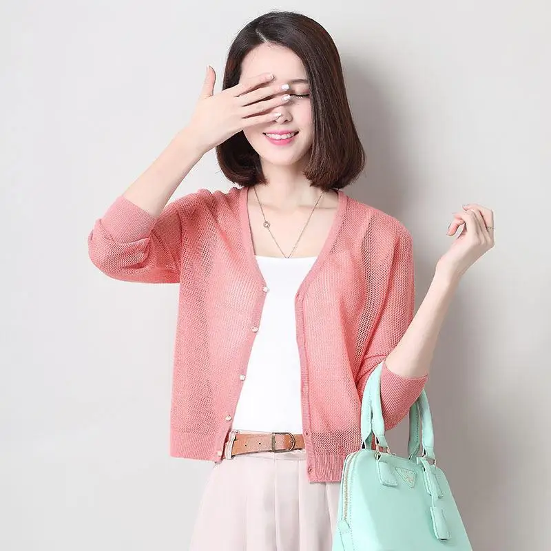New Summer Women Hollow Out Knitwear Ladies Single Breasted Thin Knitted Coat Half Sleeve Short Knit Cardigan
New Summer Women Hollow Out Knitwear Ladies Single Breasted Thin Knitted Coat Half Sleeve Short Knit Cardigan
