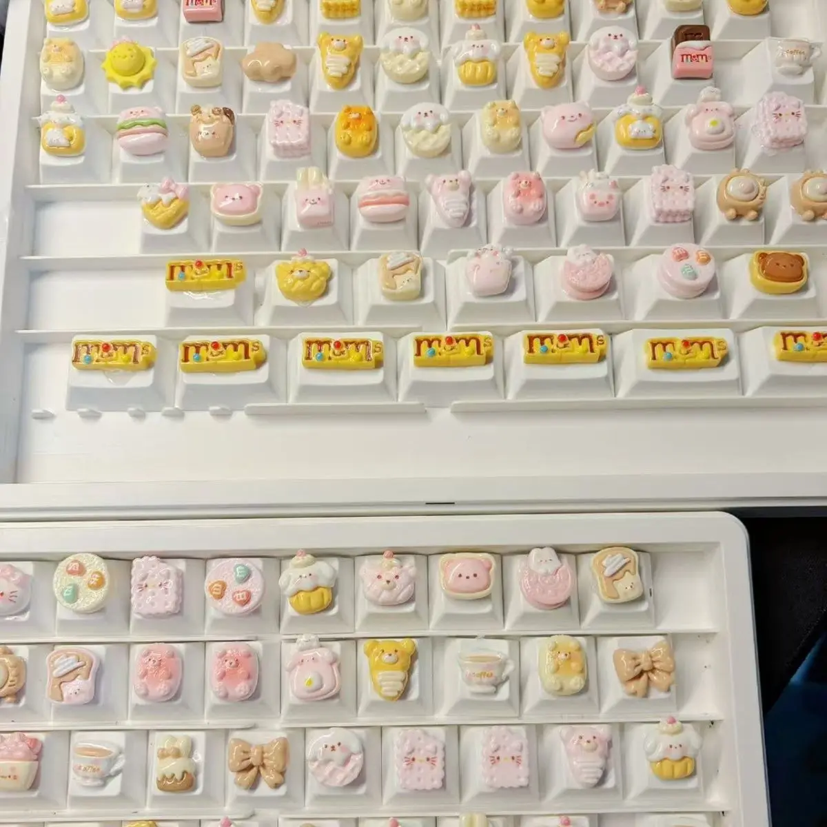 10 keycaps, suitable for manicure, can be used to decorate the keyboard, suitable for various keyboards
10 keycaps, suitable for manicure, can be used to decorate the keyboard, suitable for various keyboards