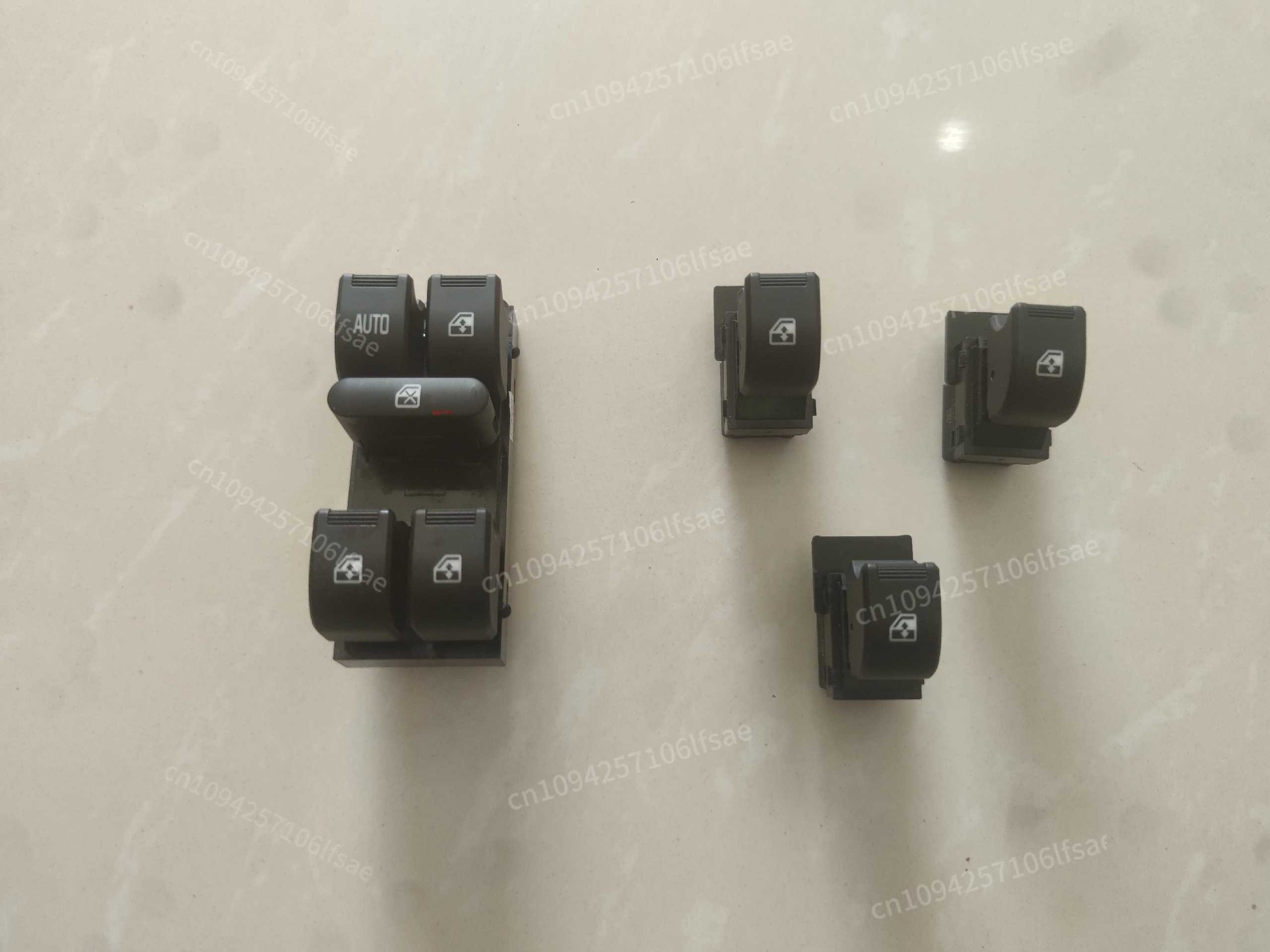 Huanghai Auto Parts N3 N7 Pickup Lifter Switch, Electric Glass Lifter Switch, Shaker Switch
Huanghai Auto Parts N3 N7 Pickup Lifter Switch, Electric Glass Lifter Switch, Shaker Switch