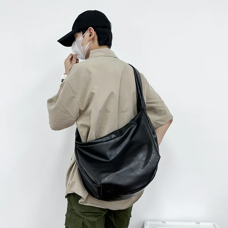 Soft Leather Large-capacity Dumpling Bag Women's Retro Casual Crossbody Shoulder Bag Versatile Commuting Tote Men's Cycling Bag
Soft Leather Large-capacity Dumpling Bag Women's Retro Casual Crossbody Shoulder Bag Versatile Commuting Tote Men's Cycling Bag