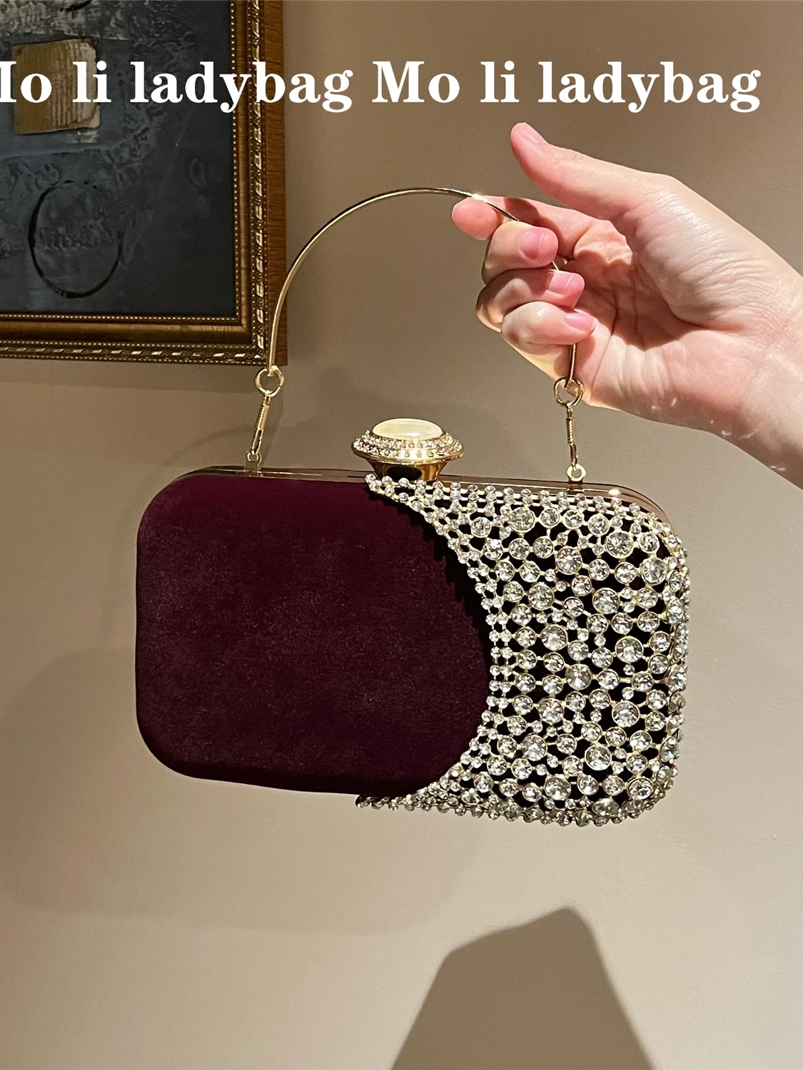 Elegant Evening Gown Clutch Diamond Embellished Velvet Bread Bag New Style for Women Handbag Crossbody Bag Square Shape
Elegant Evening Gown Clutch Diamond Embellished Velvet Bread Bag New Style for Women Handbag Crossbody Bag Square Shape