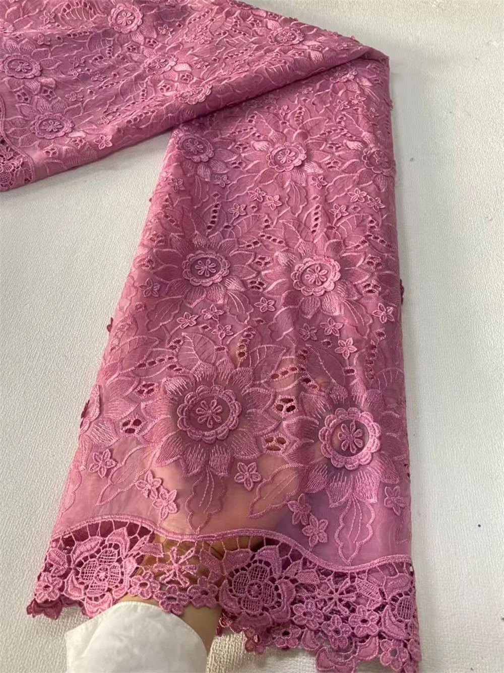 2025 African Nigerian Embroidery Lace Fabric, High Quality, French Tulle, Wedding Party Dress, Sequins, Organza 5Yards, JL452
2025 African Nigerian Embroidery Lace Fabric, High Quality, French Tulle, Wedding Party Dress, Sequins, Organza 5Yards, JL452