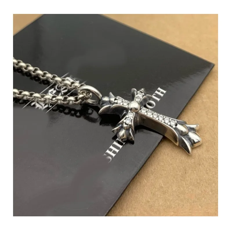 Personalized Double Cross Necklace Men's Literary Hip-hop Hipster Pendant Pendant Versatile Thai Silver Sweater Chain Street
Personalized Double Cross Necklace Men's Literary Hip-hop Hipster Pendant Pendant Versatile Thai Silver Sweater Chain Street