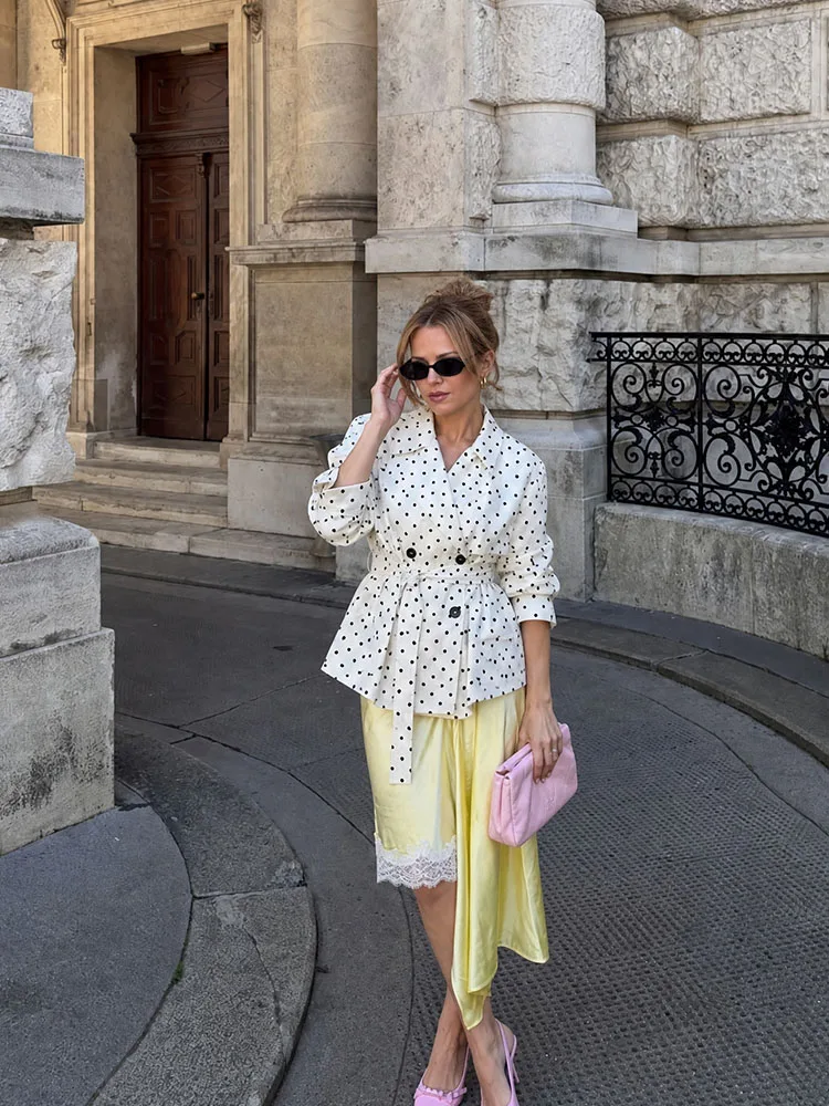 HH Women Summer Casual White Black Polka Dot Short Trench Coat Double Breasted Belted Waist Notched Lapel Long Sleeve Outerwear
HH Women Summer Casual White Black Polka Dot Short Trench Coat Double Breasted Belted Waist Notched Lapel Long Sleeve Outerwear