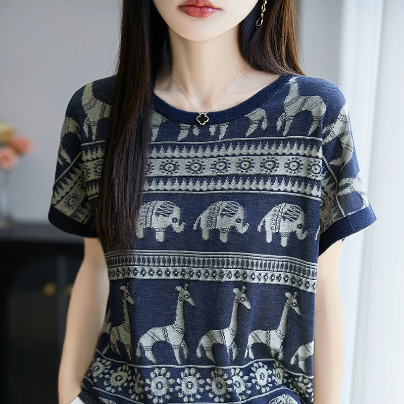 Summer New Women's T-shirt 100% Lyocell Knitted Short Sleeve Casual Jacquard Tees Round Neck Loose Head Jumper Cartoon Pattern
Summer New Women's T-shirt 100% Lyocell Knitted Short Sleeve Casual Jacquard Tees Round Neck Loose Head Jumper Cartoon Pattern