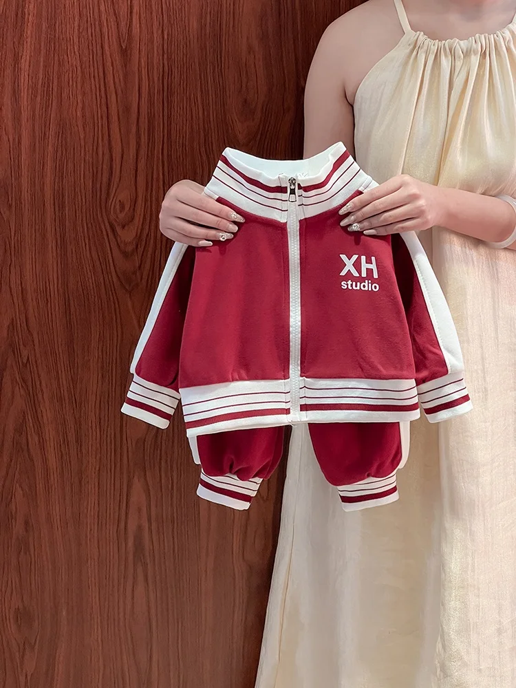 Children's Spor Two-Piece Set Spring Autumn 2026 New Sli Collared Jaet Casual Pants Boys Girls Outfit Casual Sportswear
Children's Spor Two-Piece Set Spring Autumn 2026 New Sli Collared Jaet Casual Pants Boys Girls Outfit Casual Sportswear