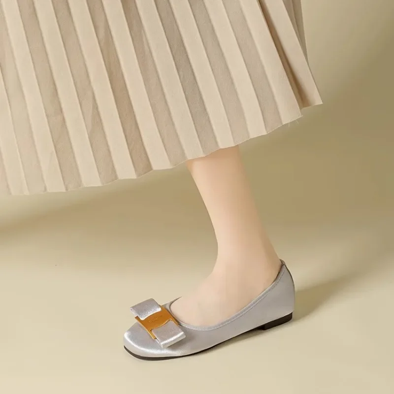 2025 Summer Hot Sale Women's Square Toe Flats Soft Sole Casual Shoes Metal Decoration Bow Tie Slip on With Daily Outdoor Flats
2025 Summer Hot Sale Women's Square Toe Flats Soft Sole Casual Shoes Metal Decoration Bow Tie Slip on With Daily Outdoor Flats
