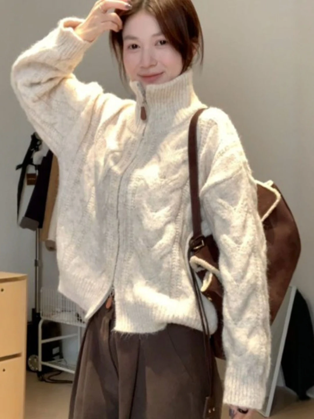 Thiened вязаный мягкий свитер, пальто, женское свободное ленивое пальто, длинный свек, теплый топ, весна-осень-зима, повседневная верхняя одежда
Thiened вязаный мягкий свитер, пальто, женское свободное ленивое пальто, длинный свек, теплый топ, весна-осень-зима, повседневная верхняя одежда