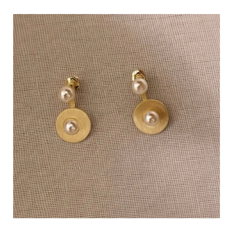 Retro Exquisite Gold Monica Has The Same Temperament, Fashionable and Versatile Stud Earrings, High-end and Elegant Women's Earr
Retro Exquisite Gold Monica Has The Same Temperament, Fashionable and Versatile Stud Earrings, High-end and Elegant Women's Earr