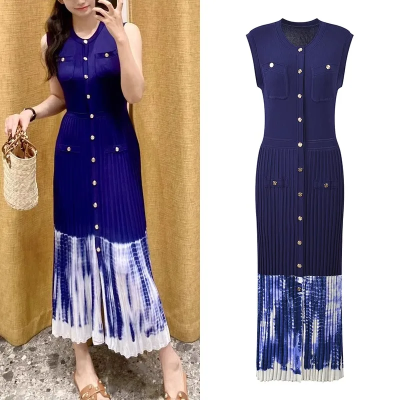Advanced Design Knitted Dress For Women In Spring And Summer, Elegant And Unique Gradient Tie Dyeing Long Dress
Advanced Design Knitted Dress For Women In Spring And Summer, Elegant And Unique Gradient Tie Dyeing Long Dress