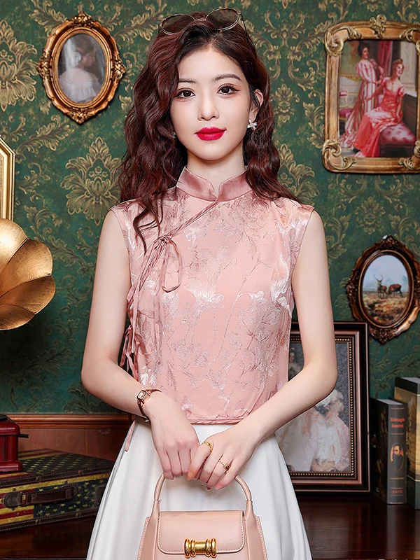 New Chinese Style Short Sleeveless Stand Collar Embroidered Satin Women's Shirt Versatile High End Summer Fashion Top
New Chinese Style Short Sleeveless Stand Collar Embroidered Satin Women's Shirt Versatile High End Summer Fashion Top