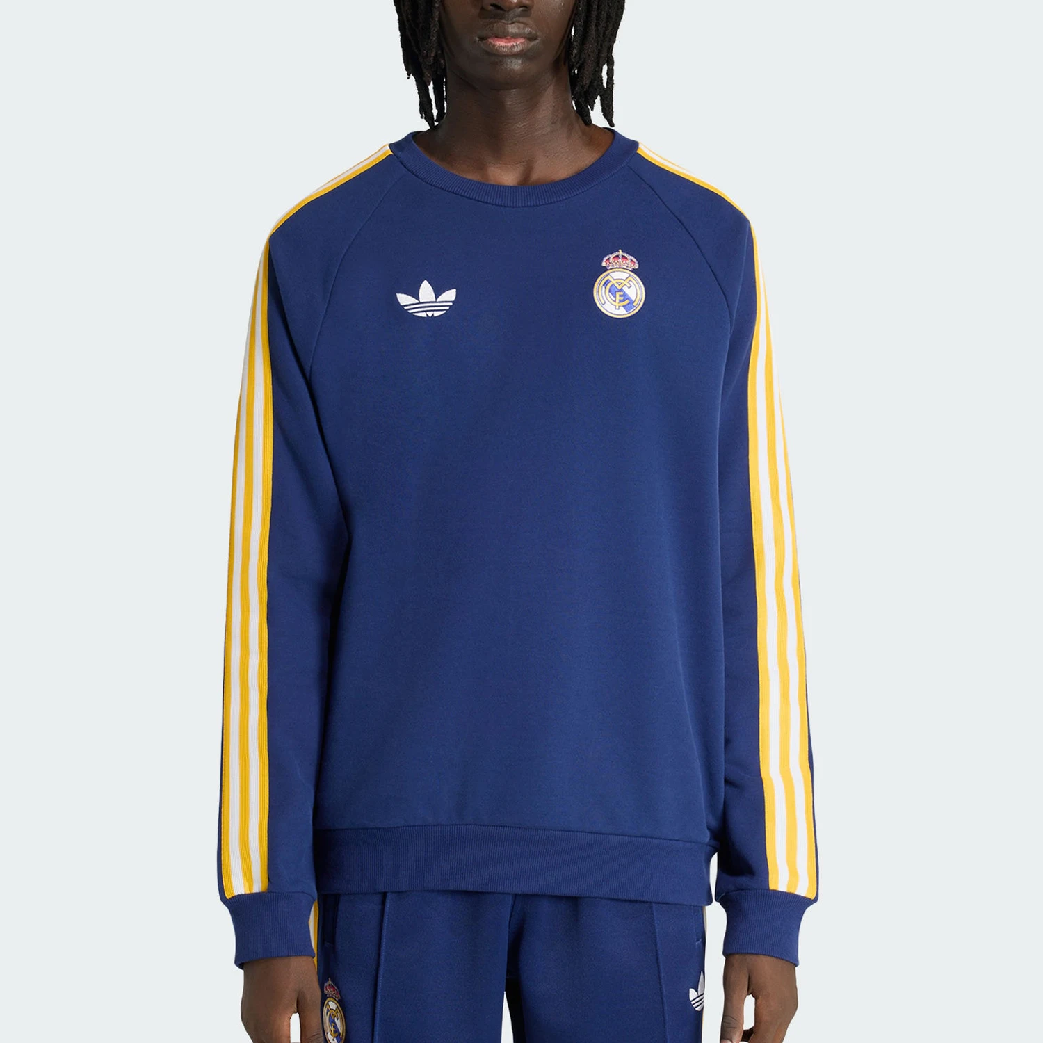 Adidas Authentic Three Leaves Men's Round Neck Pullover Sports Football Hoodie KE3847
Adidas Authentic Three Leaves Men's Round Neck Pullover Sports Football Hoodie KE3847