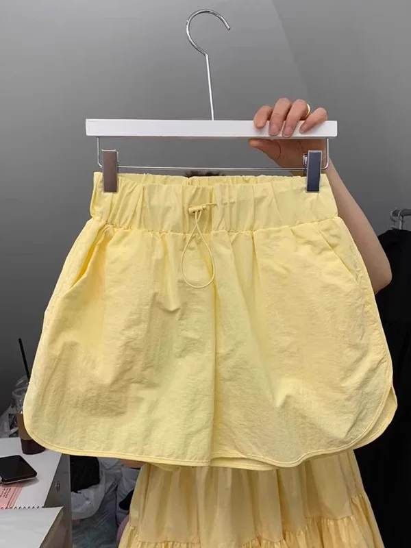 High Waist Drawstring Sports Shorts Women's Casual Wide Leg Pants Dongda Gate Autumn New Style Korean Version A-Line Skirt
High Waist Drawstring Sports Shorts Women's Casual Wide Leg Pants Dongda Gate Autumn New Style Korean Version A-Line Skirt