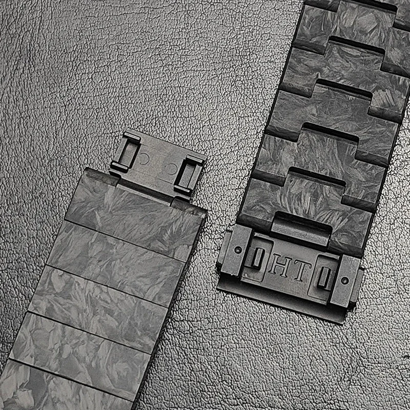 AKGLEADER Genuine Carbon Fiber Watch Strap with Random Pattern for Garmin 26mm Band Unisex Durable Replacement Wristwatch Band
AKGLEADER Genuine Carbon Fiber Watch Strap with Random Pattern for Garmin 26mm Band Unisex Durable Replacement Wristwatch Band