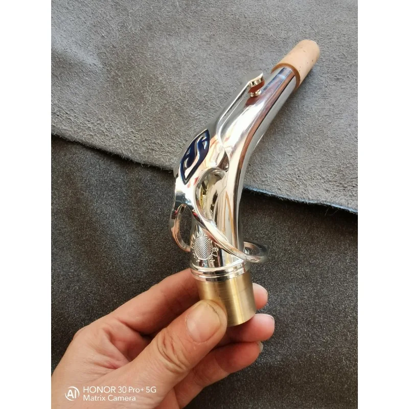 Silver-plated saxophone bend neck, drop E alto saxophone bend neck, good threaded sound
Silver-plated saxophone bend neck, drop E alto saxophone bend neck, good threaded sound