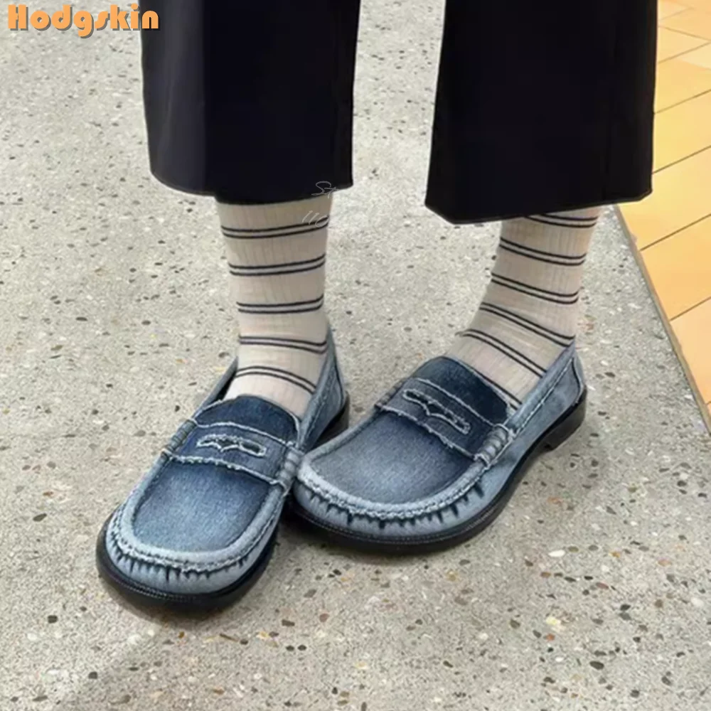 Blue Denim Big Toe Loafers Solid Shallow Faux Leather Slip-on Flat with Low Heeled Concise 2025 Spring New Women Casual Shoes
Blue Denim Big Toe Loafers Solid Shallow Faux Leather Slip-on Flat with Low Heeled Concise 2025 Spring New Women Casual Shoes
