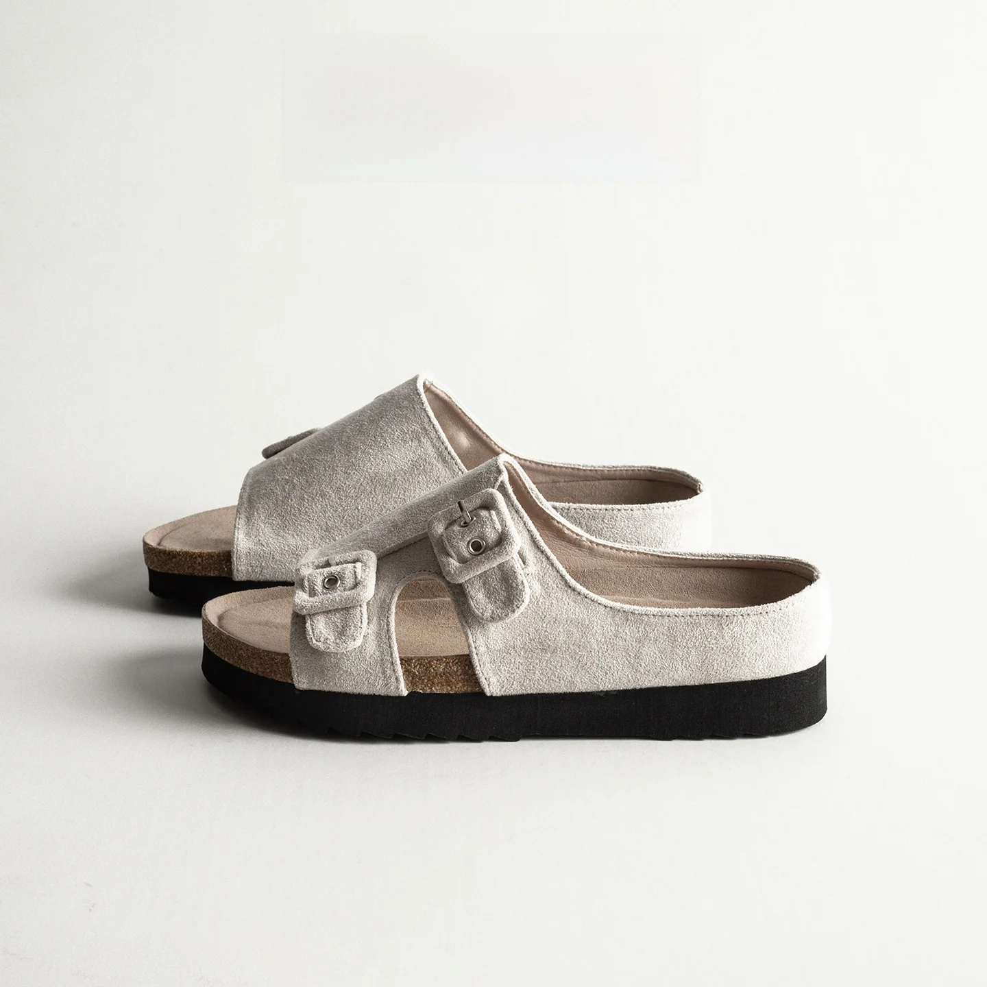Real Leather Thick Bottom Women's Summer Double Buckle Slippers Casual Cork Bottom Flat Sandals for Outdoor Wear
Real Leather Thick Bottom Women's Summer Double Buckle Slippers Casual Cork Bottom Flat Sandals for Outdoor Wear