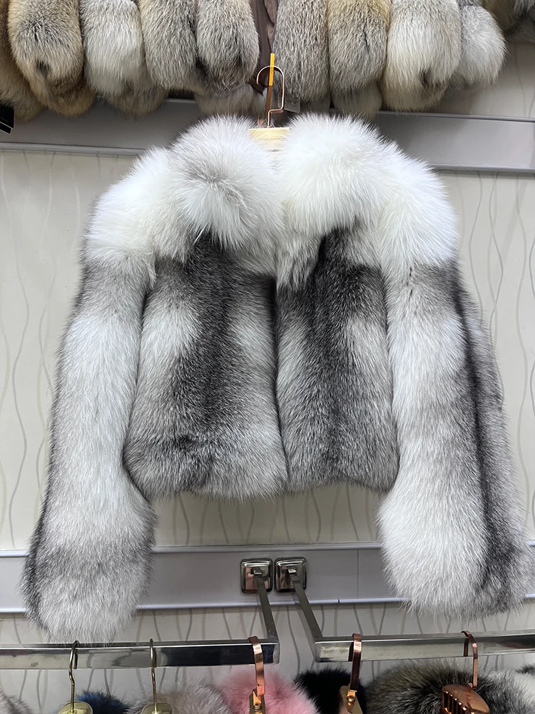 Winter Warm New Fashion Autumn Women Natural Real Fox Fur Coat Thick Jacket Luxury Female Streetwear Outerwear
Winter Warm New Fashion Autumn Women Natural Real Fox Fur Coat Thick Jacket Luxury Female Streetwear Outerwear