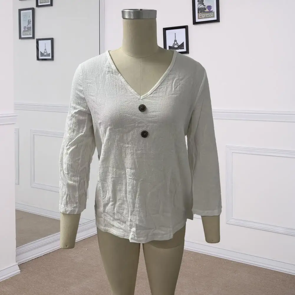 Women Blouse Women’s Loose Fit V Neck Tops 3/4 Sleeve Pullover Shirts with Button Detail Summer T-shirts for Wear Lightweight
Women Blouse Women’s Loose Fit V Neck Tops 3/4 Sleeve Pullover Shirts with Button Detail Summer T-shirts for Wear Lightweight