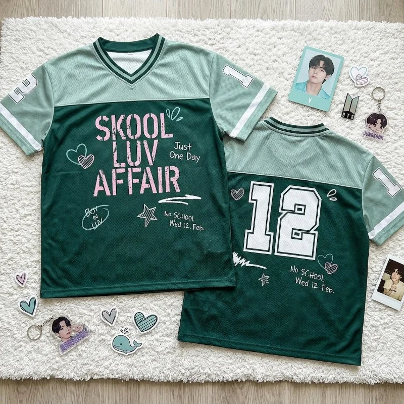 2026 Unisex Kpop Group Skool Luv Affair Football Jersey T-Shirt Breathable Mesh Short Sleeve Casual Streetwear Family Kids Tees
2026 Unisex Kpop Group Skool Luv Affair Football Jersey T-Shirt Breathable Mesh Short Sleeve Casual Streetwear Family Kids Tees