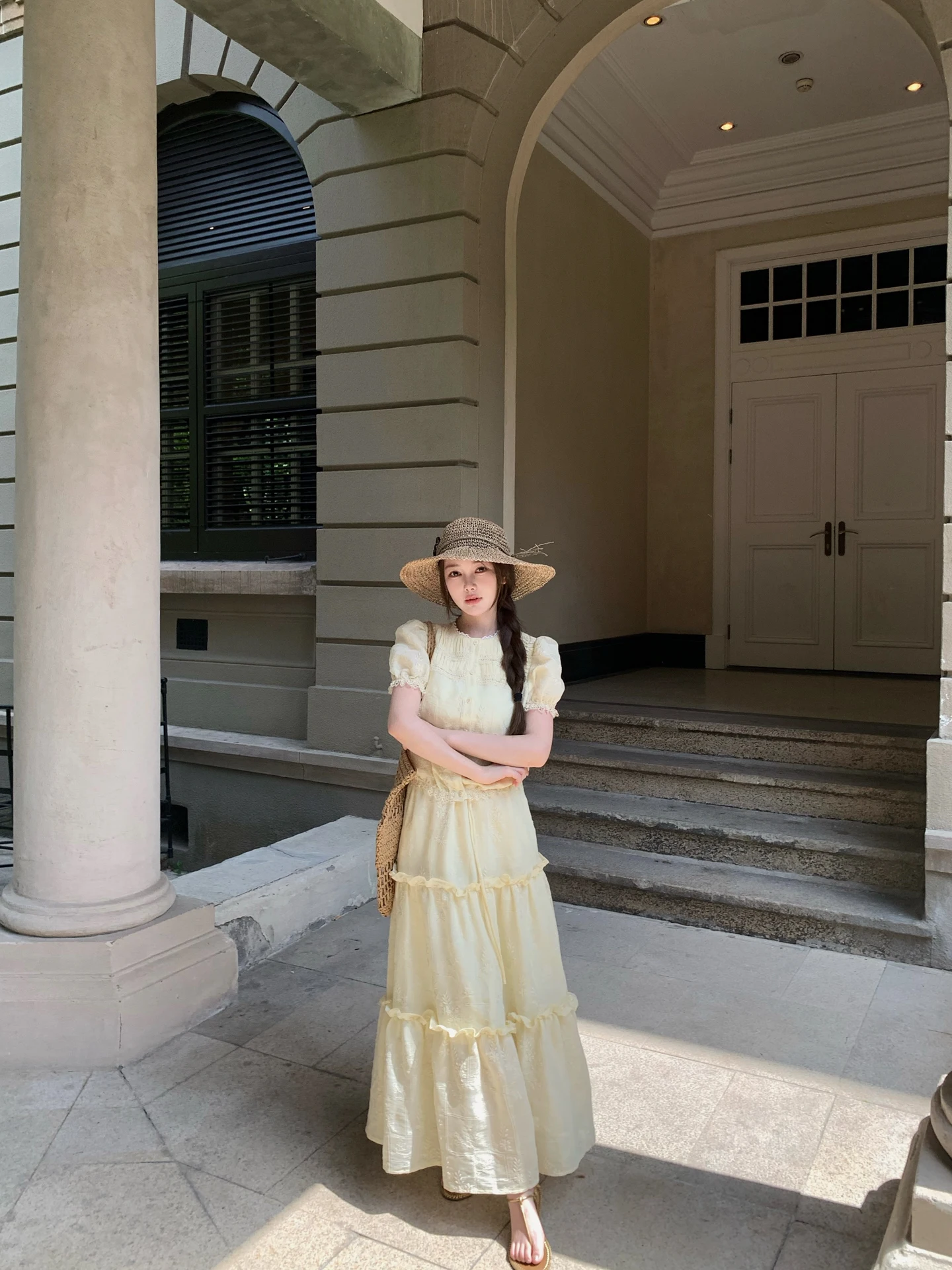 Комплект из топа и юбки с вышивкой и оборками, из полиэстера, с круглым вырезом, на пуговицах, повседневный, летний
Комплект из топа и юбки с вышивкой и оборками, из полиэстера, с круглым вырезом, на пуговицах, повседневный, летний