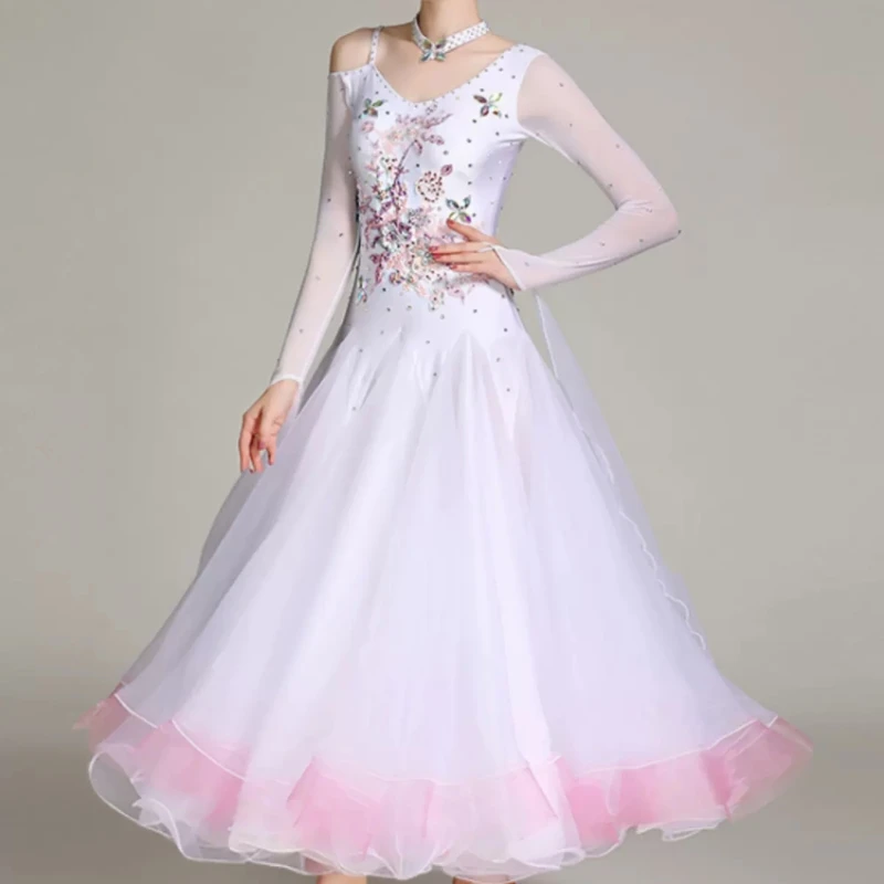 V Neck Fishbone Hemline Ballroom Dance Competition Dress Fringe Women Costumes Viennese Waltz Dress Dance Wear
V Neck Fishbone Hemline Ballroom Dance Competition Dress Fringe Women Costumes Viennese Waltz Dress Dance Wear