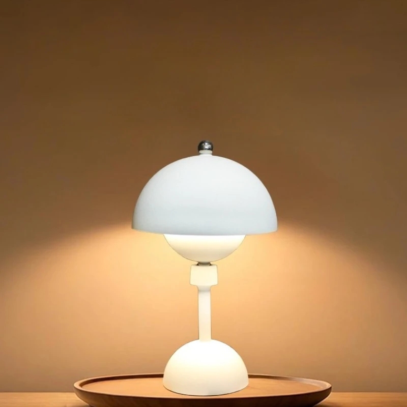 Минималистичный цветочный бутон Iron Art Светодиодная настольная лампа подходит для учебы и работы в кабинете Спальня Прикроватные теплые настольные лампы
Минималистичный цветочный бутон Iron Art Светодиодная настольная лампа подходит для учебы и работы в кабинете Спальня Прикроватные теплые настольные лампы