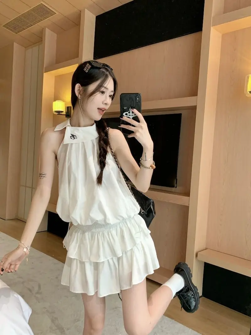 Sweet Hot Girl Single Piece/suit Embroidered Drawstring Halter Sleeveless Vest Women Summer New White Cake Skirt Aesthetic Chic
Sweet Hot Girl Single Piece/suit Embroidered Drawstring Halter Sleeveless Vest Women Summer New White Cake Skirt Aesthetic Chic