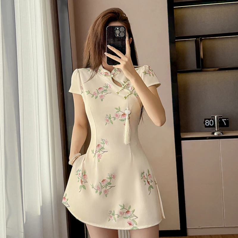 2026 New Design Stretch Print Cheongsam Set - Elegant Fringed Qipao Dress, Youth Floral Slit Dress and Shorts
2026 New Design Stretch Print Cheongsam Set - Elegant Fringed Qipao Dress, Youth Floral Slit Dress and Shorts