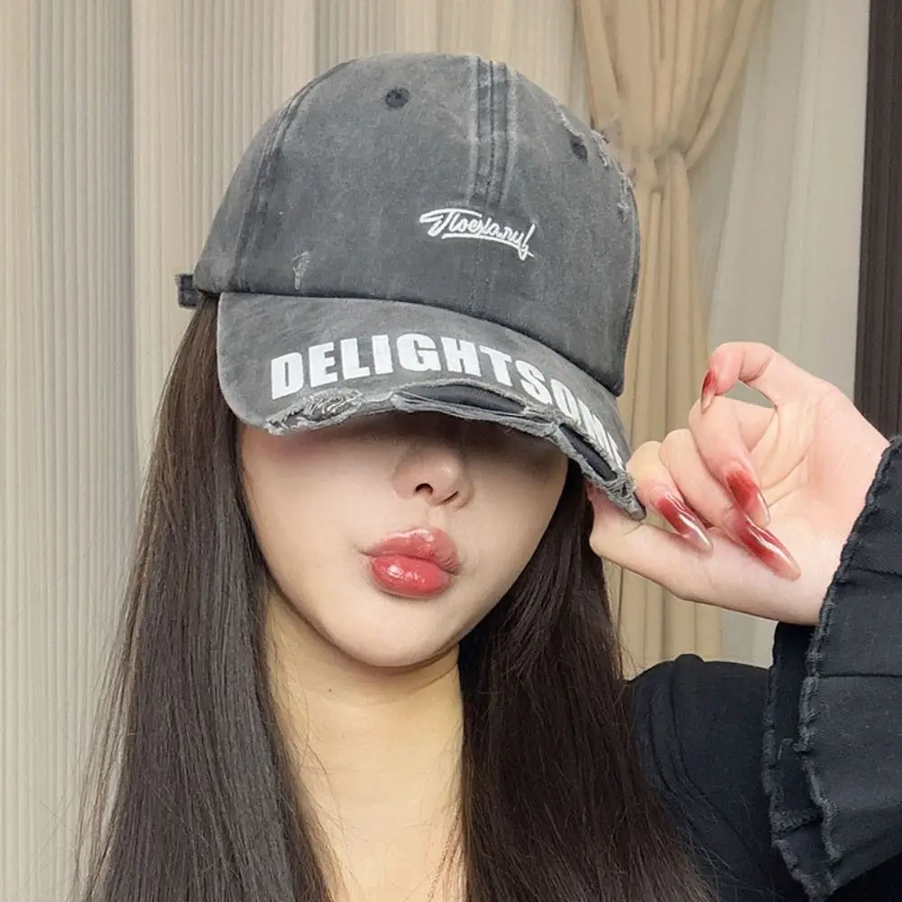 Fashion Cotton Letter Baseball Hat Adjustable Soft Top Embroidery Baseball Cap Korean Style Sun Hat Hole Duckbill Cap Travel
Fashion Cotton Letter Baseball Hat Adjustable Soft Top Embroidery Baseball Cap Korean Style Sun Hat Hole Duckbill Cap Travel
