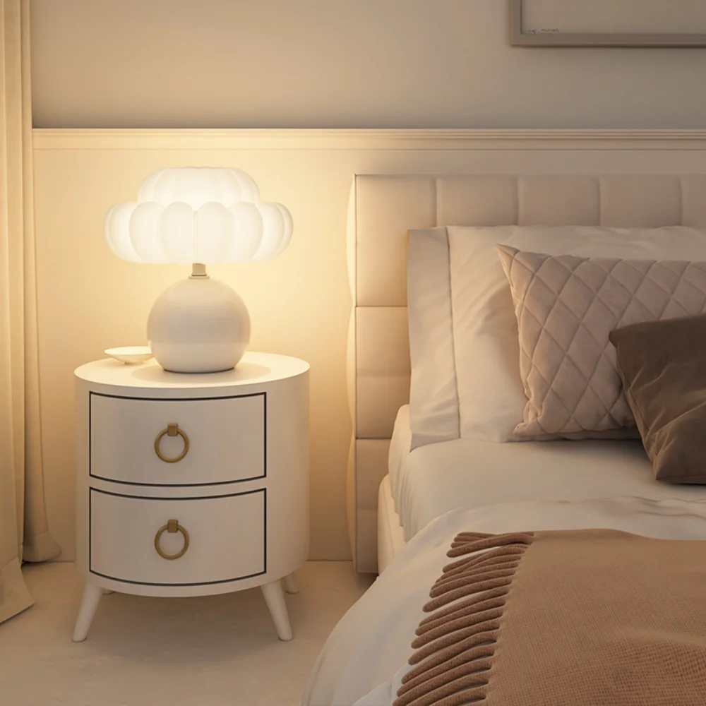 Cream Wind Lamp Senior Atmosphere Cloud Pumpkin High Appearance Level Eye Protection Decorative Bedroom Bedside Lamp
Cream Wind Lamp Senior Atmosphere Cloud Pumpkin High Appearance Level Eye Protection Decorative Bedroom Bedside Lamp