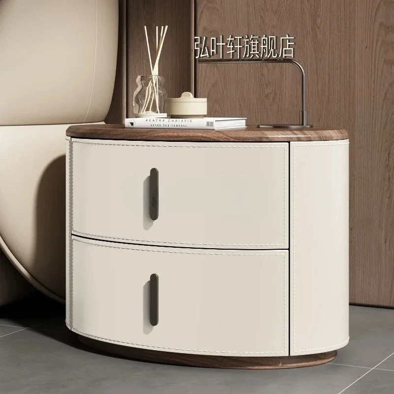 Saddle leather solid wood bedside table Modern simple wood grain design Storage box Environmental protection and durability
Saddle leather solid wood bedside table Modern simple wood grain design Storage box Environmental protection and durability