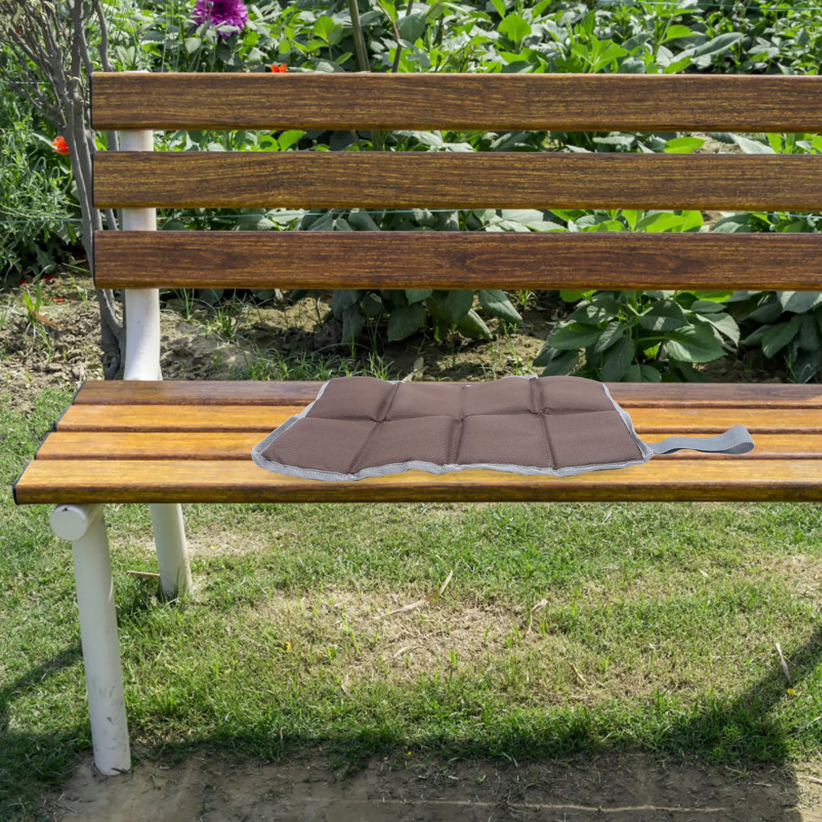 1 Set Park Pad Outdoor Foldable Lightweight Portable Picnic Cushion Camping Ground Mat Beach Travel Oxford Cloth Foldable Mat 
1 Set Park Pad Outdoor Foldable Lightweight Portable Picnic Cushion Camping Ground Mat Beach Travel Oxford Cloth Foldable Mat