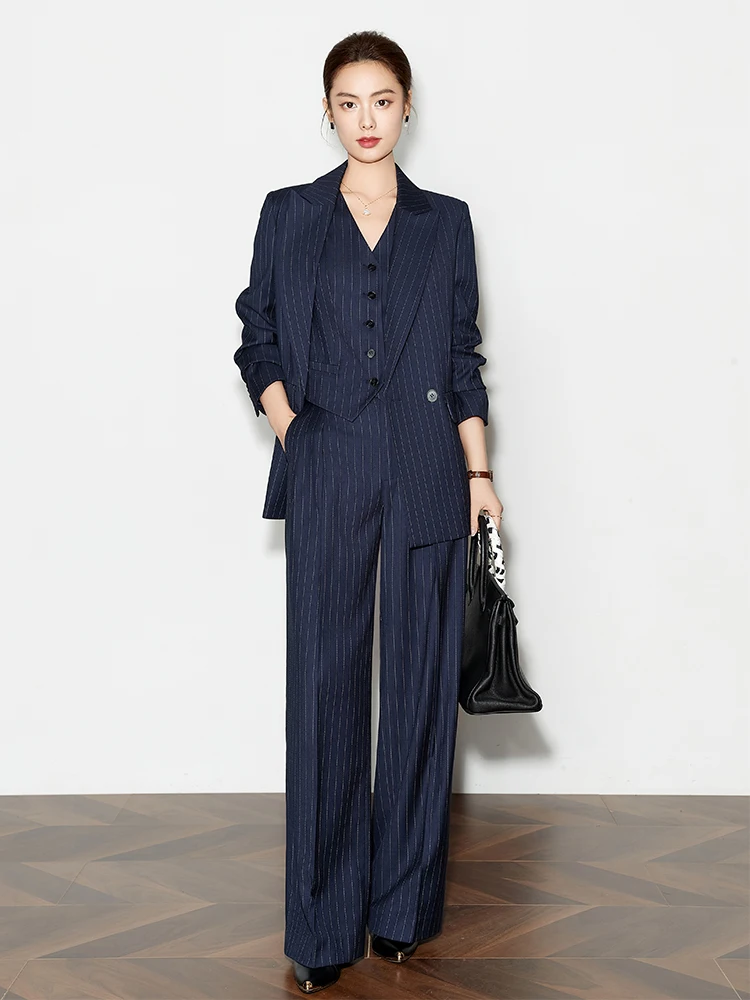 Элегантный повседневный костюм: жилет в полоску и брюки с широкими штанинами для деловых женщин, премиум-класса, синий цвет, для офиса
Элегантный повседневный костюм: жилет в полоску и брюки с широкими штанинами для деловых женщин, премиум-класса, синий цвет, для офиса
