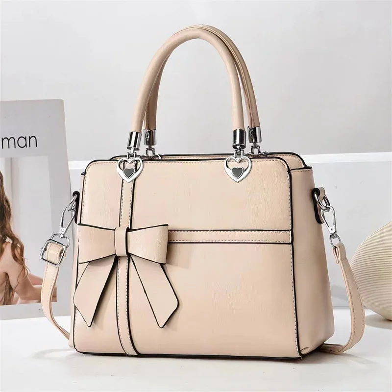 TRAVEASY Brand Bow Women's Bag Large Capacity 2024 New Handbag Crossbody Bag Texture Women's Shoulder Bag Fashion Commuter
TRAVEASY Brand Bow Women's Bag Large Capacity 2024 New Handbag Crossbody Bag Texture Women's Shoulder Bag Fashion Commuter