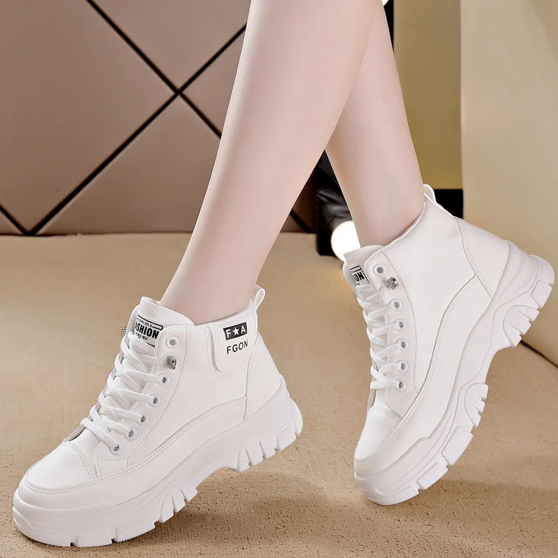 Women's versatile trendy boots in spring and autumn soft soled casual leather boots fashionable comfortable outdoor work boots
Women's versatile trendy boots in spring and autumn soft soled casual leather boots fashionable comfortable outdoor work boots