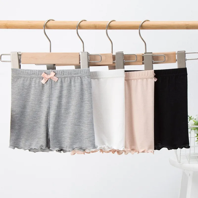 Baby's Cotton Soft Safety Shorts Summer Cute Bow Anti-Run-Off Comfortable Breathable Three-Part Pants Leggings For 3-12Y Girls
Baby's Cotton Soft Safety Shorts Summer Cute Bow Anti-Run-Off Comfortable Breathable Three-Part Pants Leggings For 3-12Y Girls