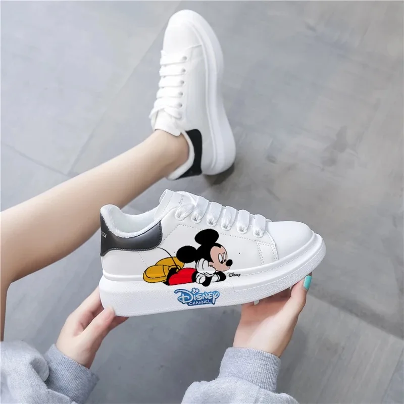 Женская милая повседневная обувь с Микки Маусом Диснея, нескользящая спортивная обувь с мягкой подошвой
Женская милая повседневная обувь с Микки Маусом Диснея, нескользящая спортивная обувь с мягкой подошвой