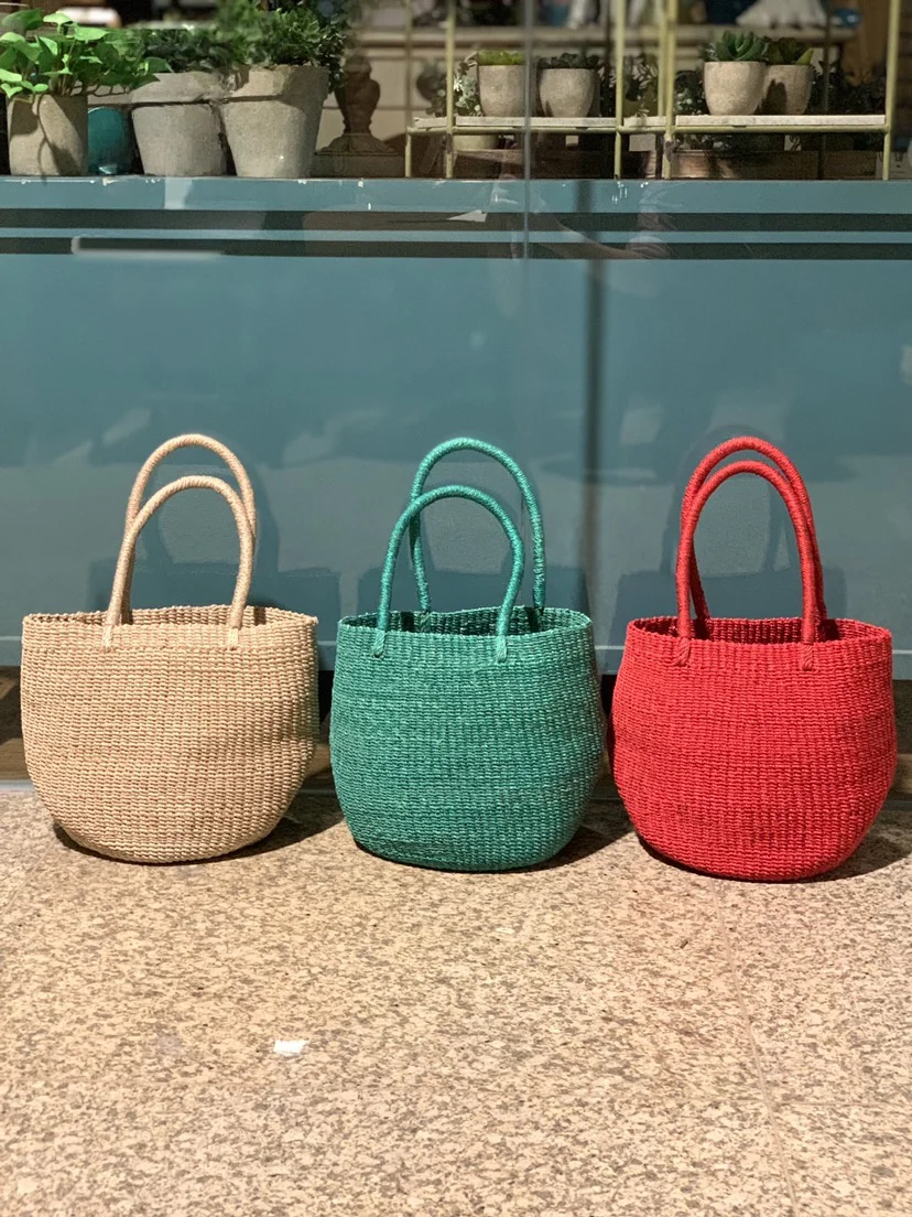High Quali Hanrted Banana Fiber Basket Bag Simple Ins Sle Handbag Japanese Precise Women's Bag Casual Buet ape
High Quali Hanrted Banana Fiber Basket Bag Simple Ins Sle Handbag Japanese Precise Women's Bag Casual Buet ape