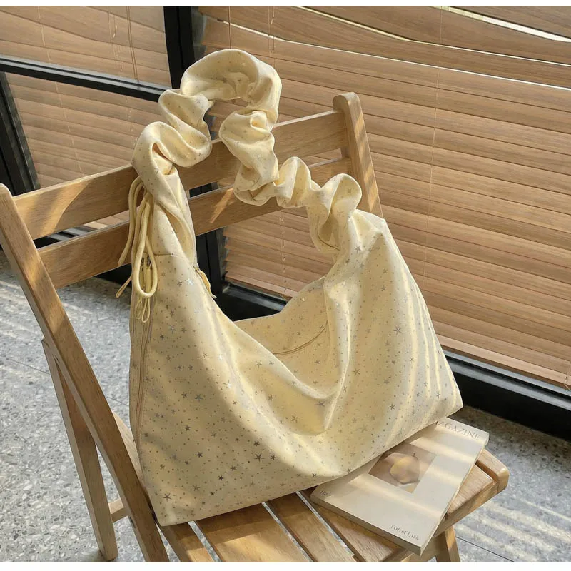 Korean Style Sweet Girls Star Dots Shoulder Bag Fashion Pleated Handle Large Capacity Versatile College Student Crossbody Bag
Korean Style Sweet Girls Star Dots Shoulder Bag Fashion Pleated Handle Large Capacity Versatile College Student Crossbody Bag